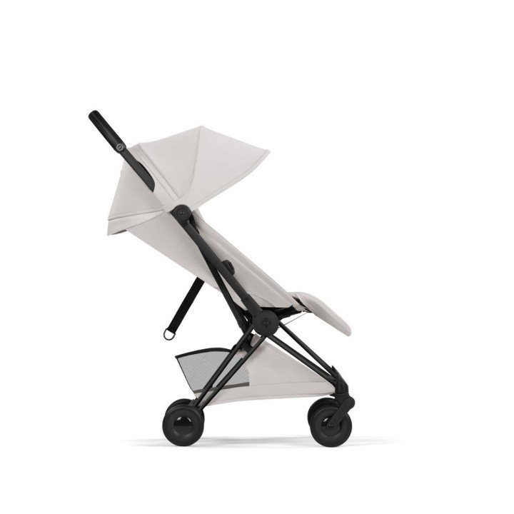 COŸA Style 2026  Poussette ultracompacte  Châssis Matt Black  CYBEX