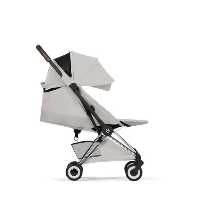 COŸA Style 2026  Poussette ultracompacte  Châssis Chrome  CYBEX